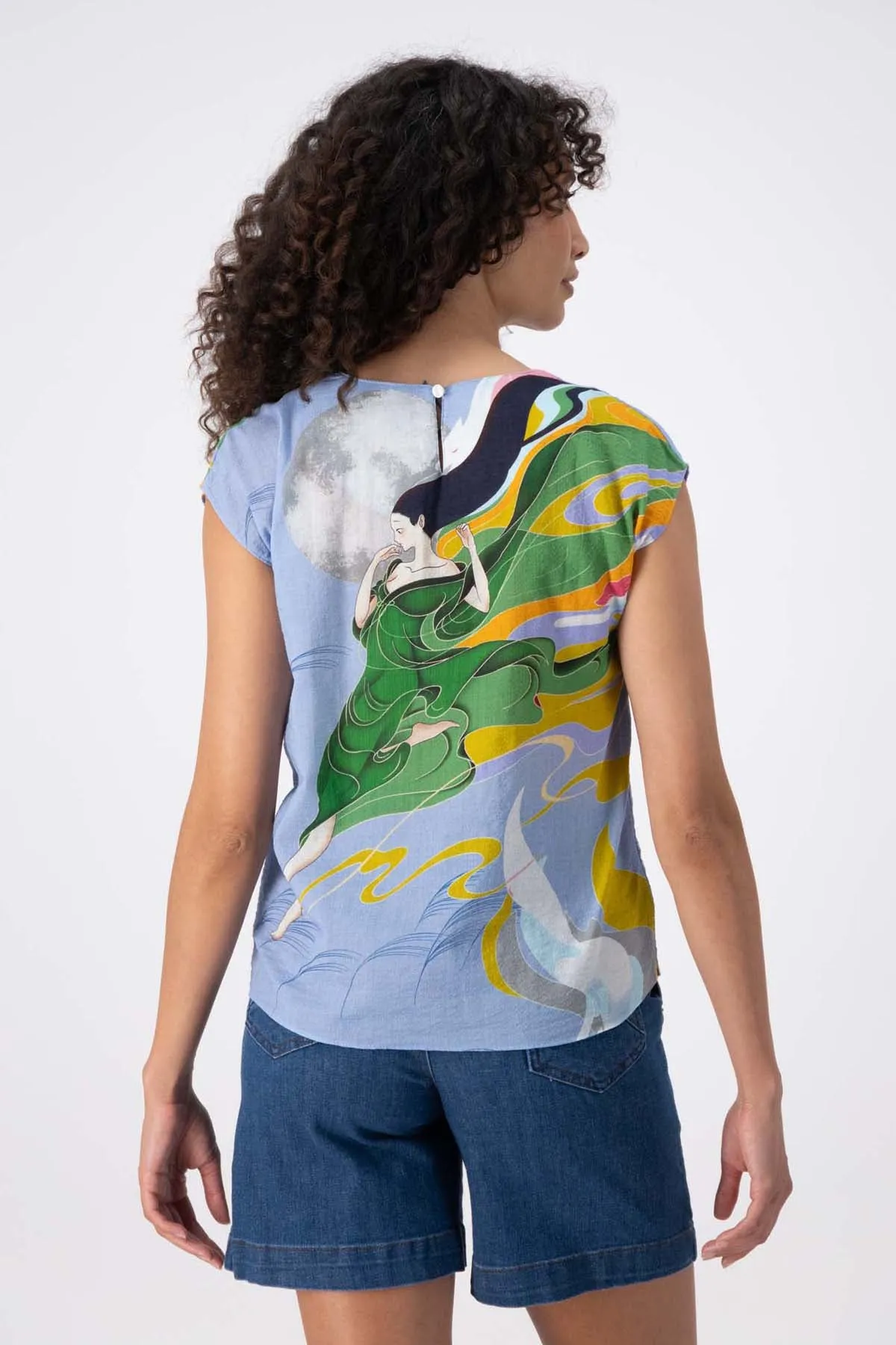 Faith Tee Skylight in Seersucker