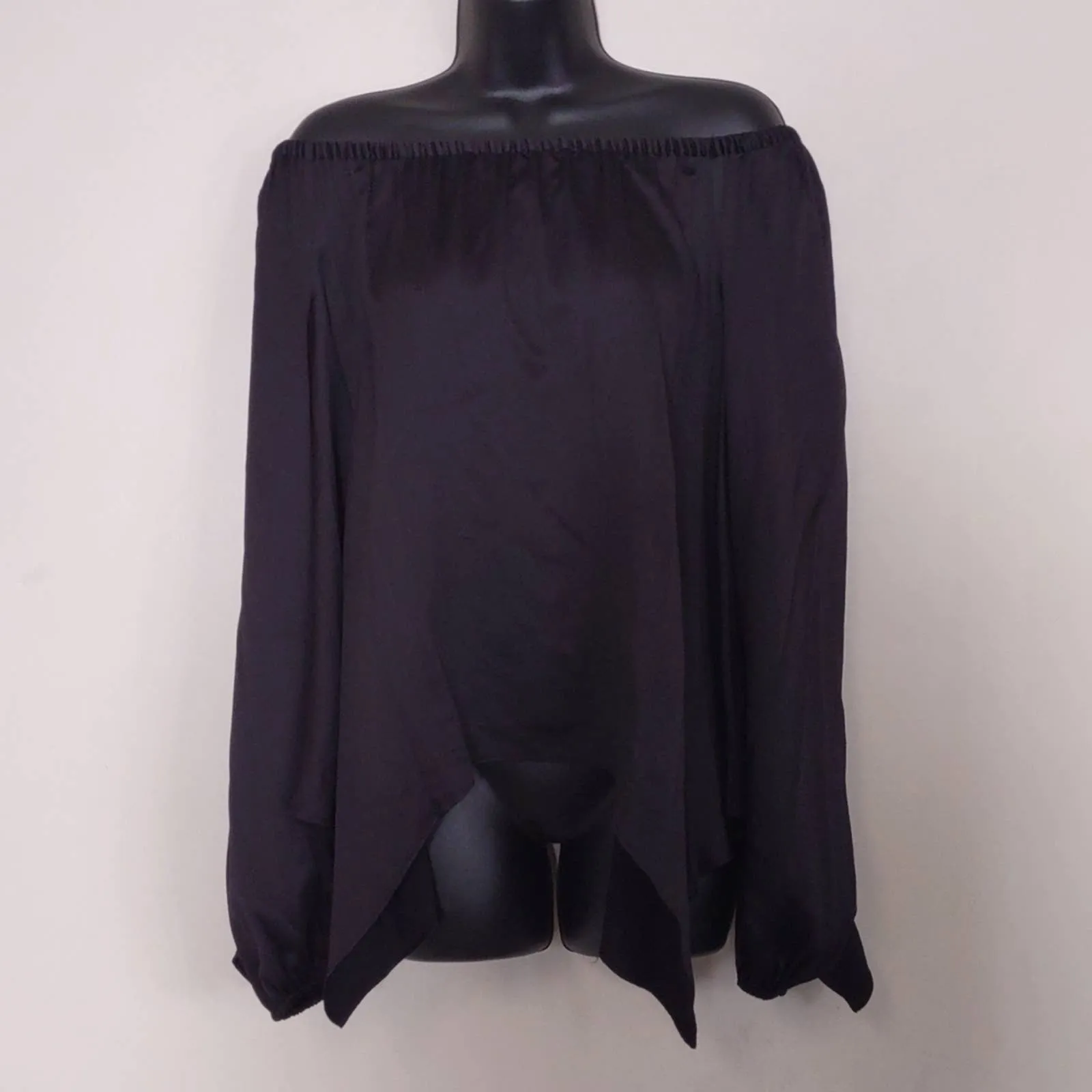 MICHAEL KORS Textured Pouf Off Shoulder Handkerchief Top Black XS