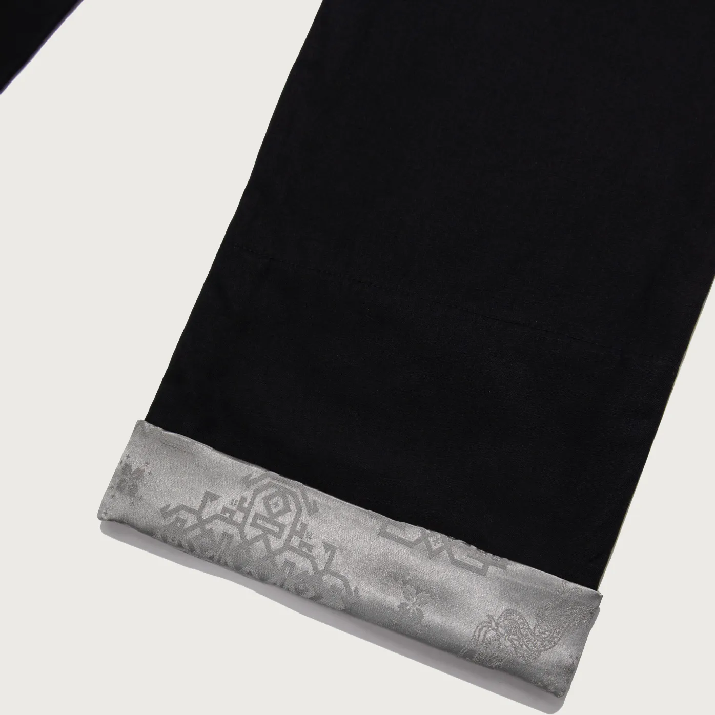 Roll Up Chino Black