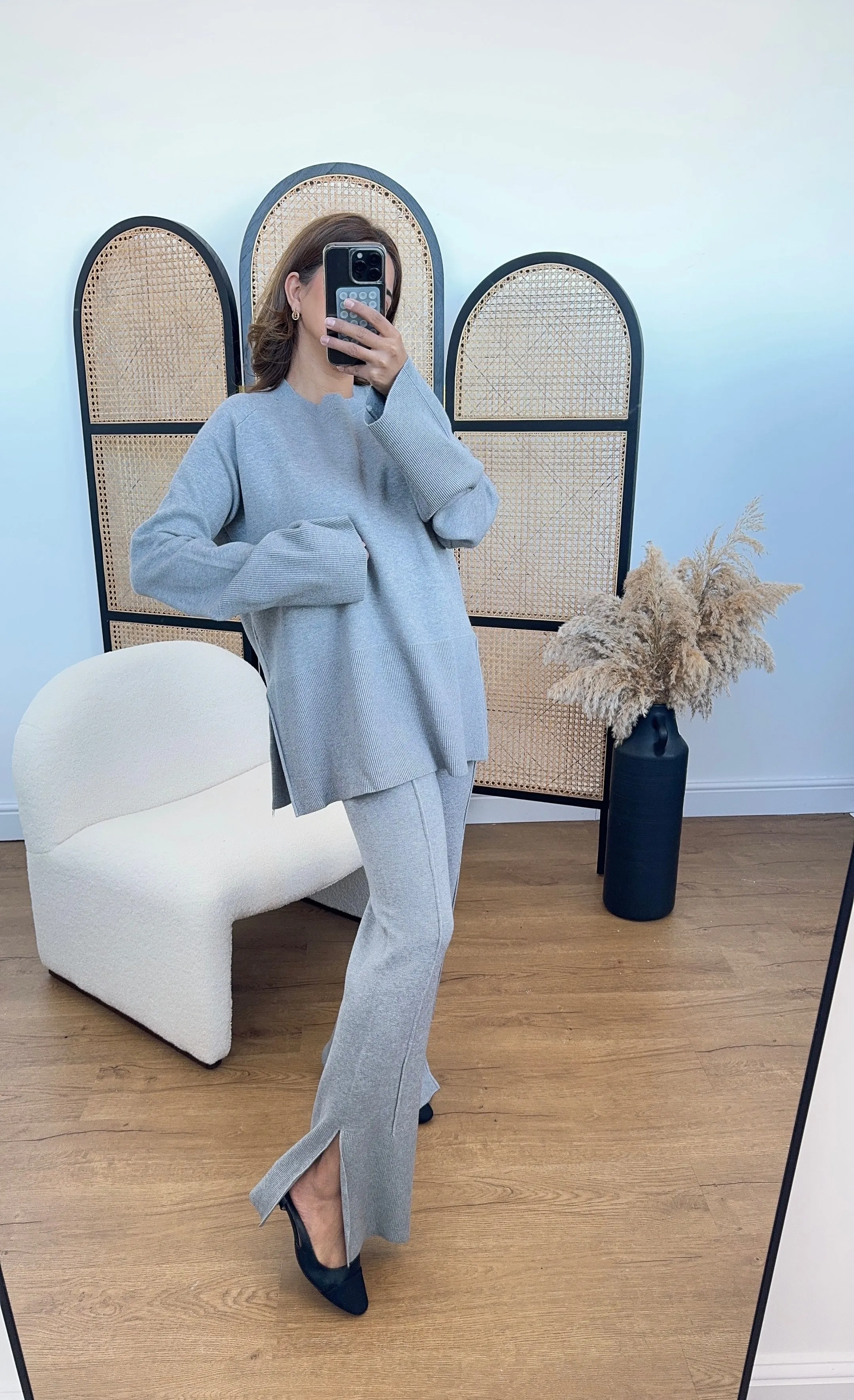 saria knit coord in grey